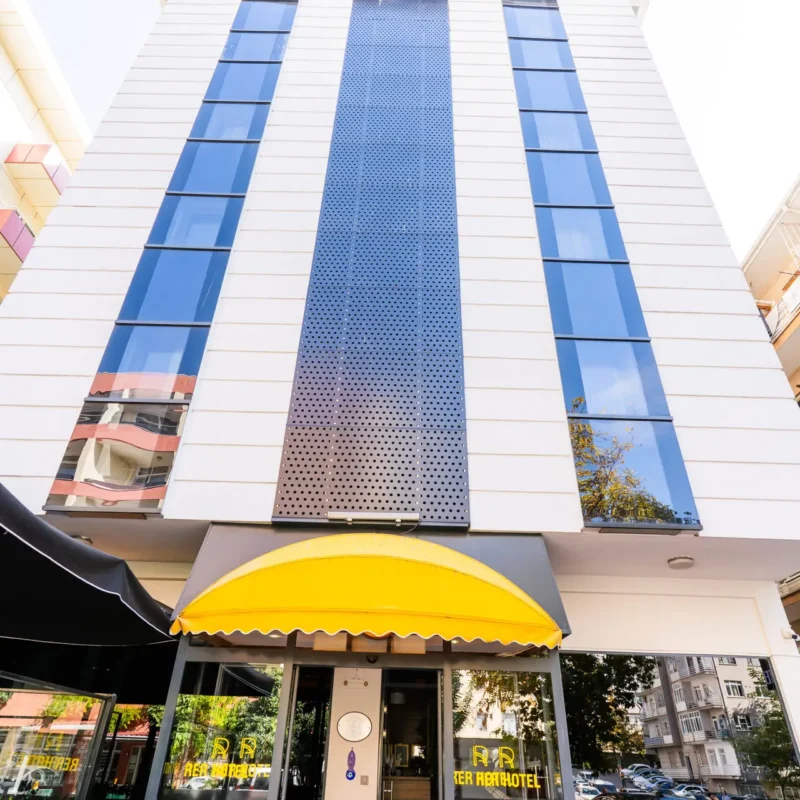 Rer Hotel